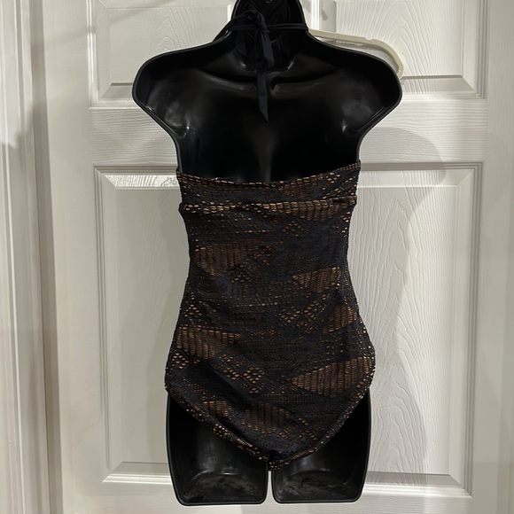 Black and gold one piece swimsuit - Picture 2 of 7